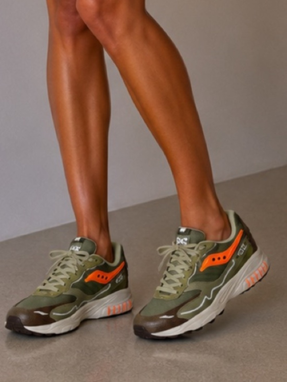 New SAUCONY 3D Grid Hurricane Tortoise Sneakers size 6 men’s or size 7.5